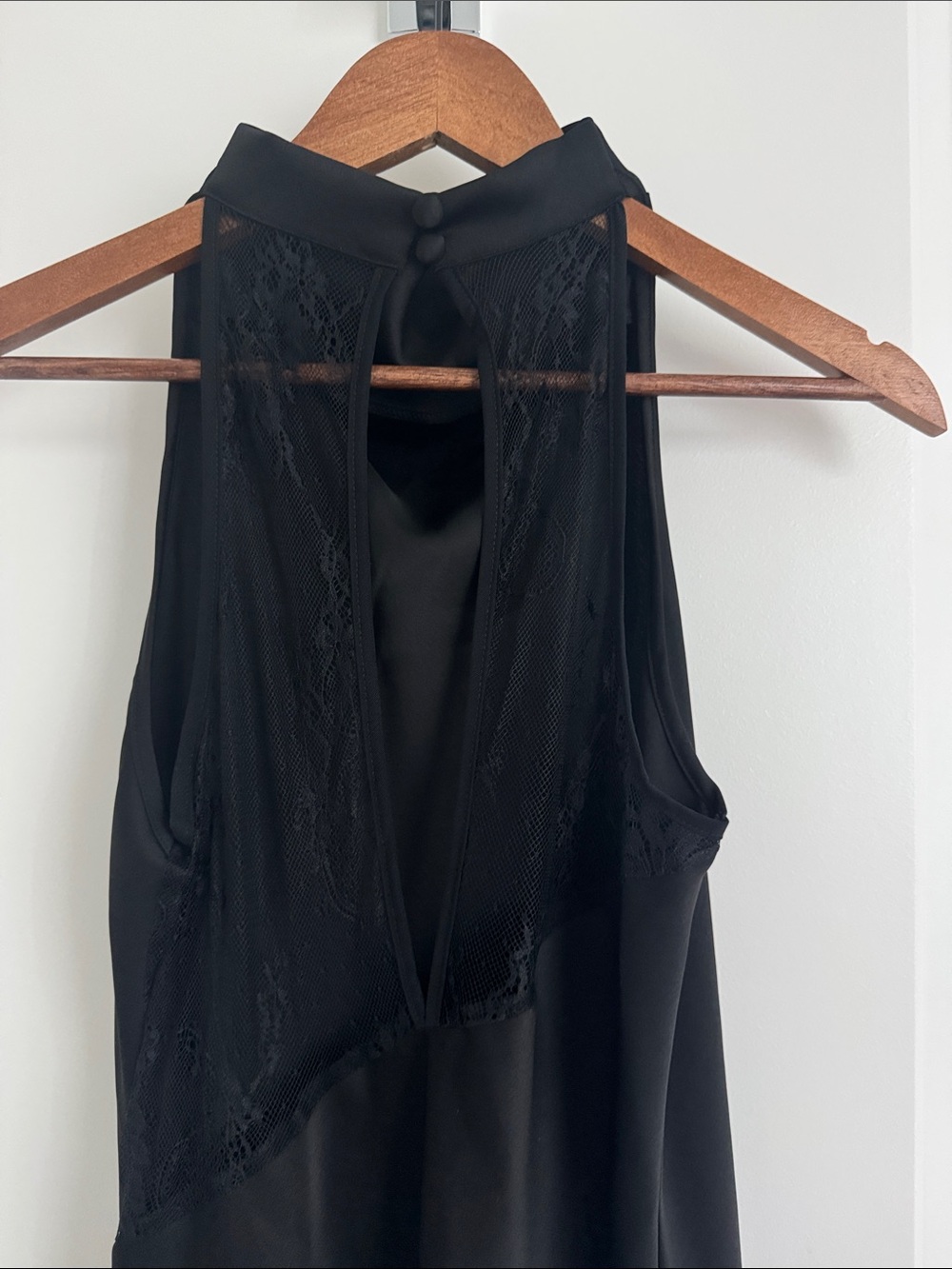 Sleek Black Halter Maxi Dress with Lace Yoke